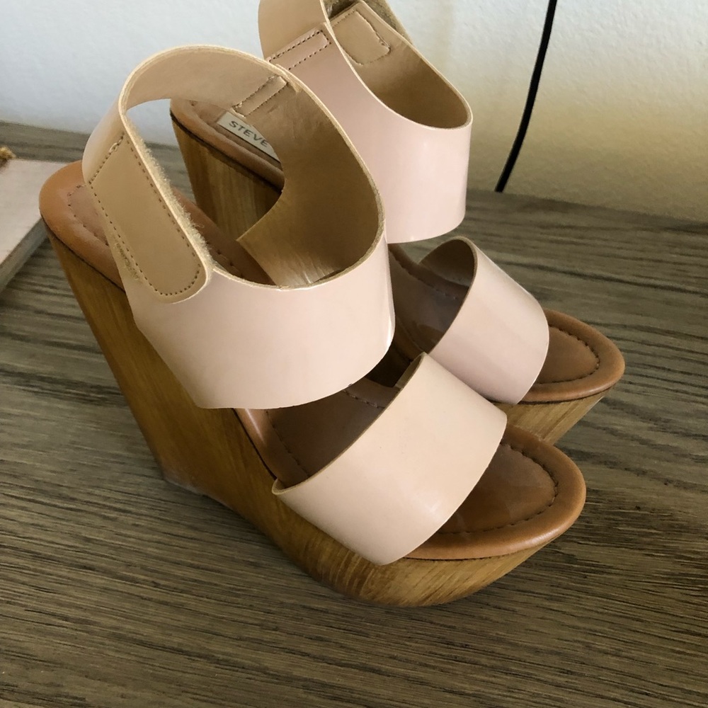 Wedge shoe
